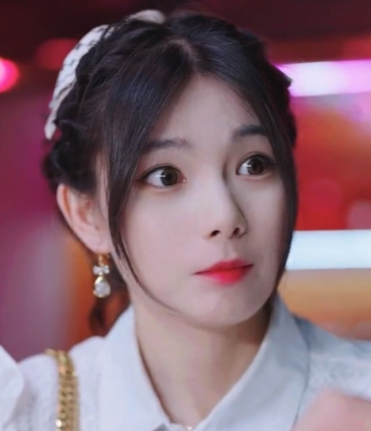 墨少，夫人她又逃了第01集