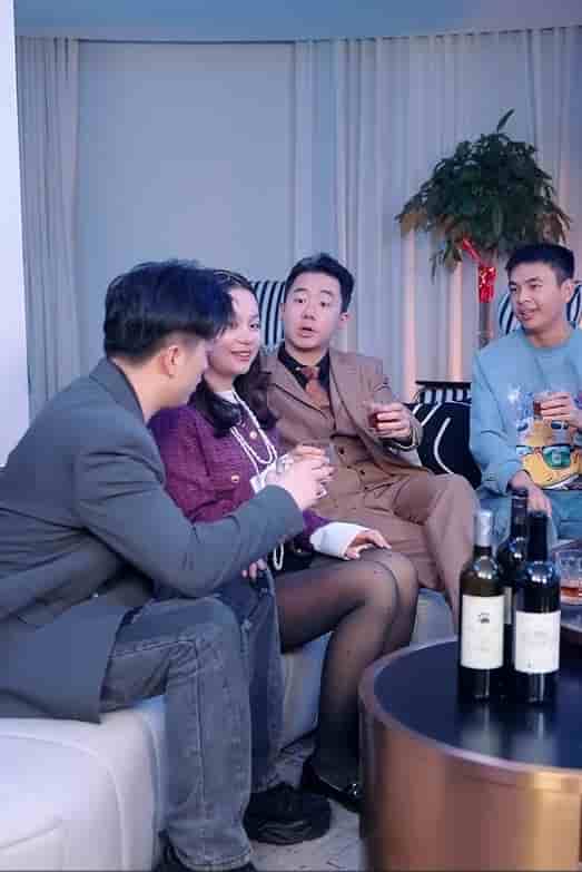 重逢傅总红了眼雨中卑微示爱第1集